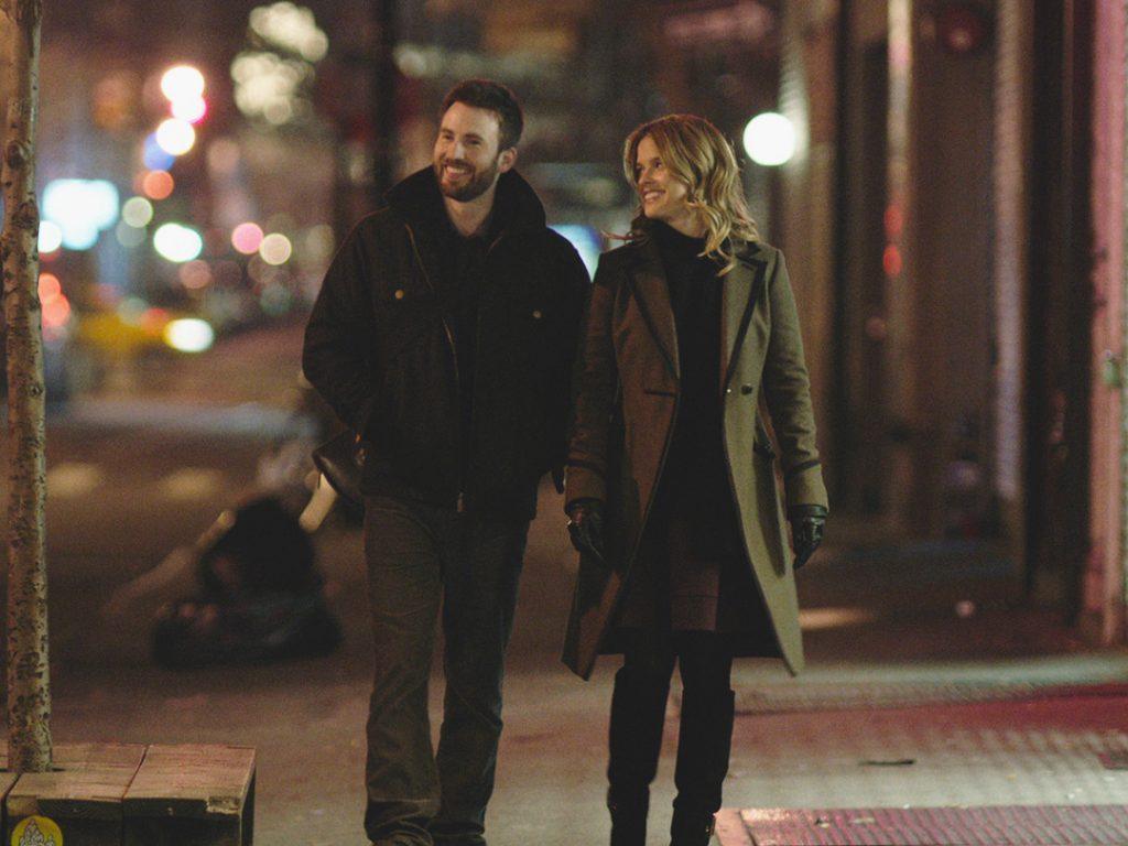 Nick and Brooke wander around the streets after Brooke called her friend to help her take care of the angry letter Brooke had written for her husband. For the first time in a while, Brooke looked genuinely happy.