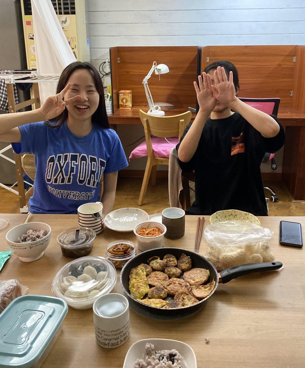 My two housemates and I share a Chuseok meal with Korean food and traditional rice cakes at our share house over the Chuseok holiday Oct 2. Our meal carried on for over two hours and was filled with an exchange of personal stories and cultural differences.