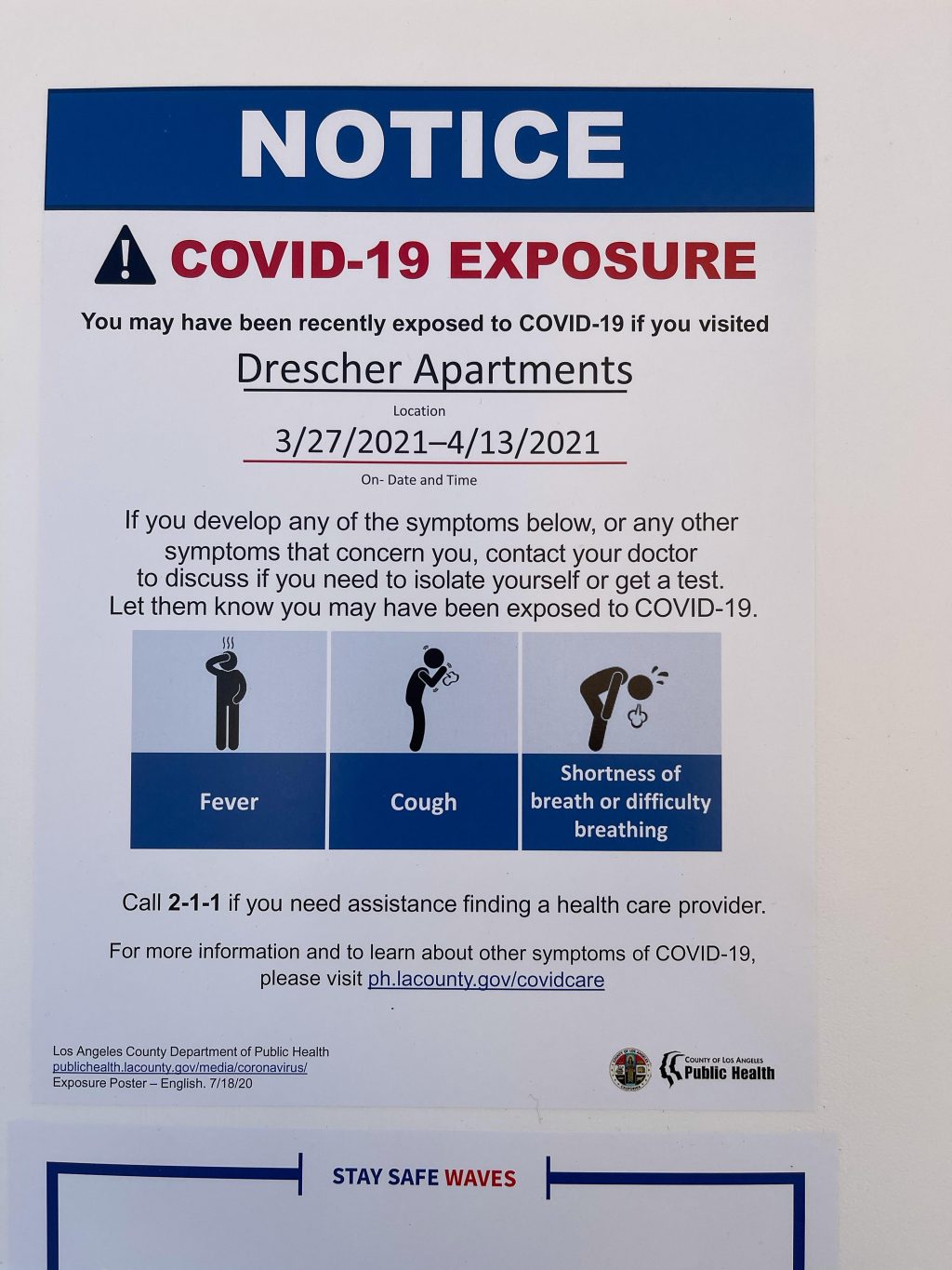A sign gives students a COVID-19 Exposure notice outside of Drescher Apartments on April 14. 65 Drescher residents moved to first-year dorms due to the outbreak in the residence halls. Photo Courtesy of Alexa Ray