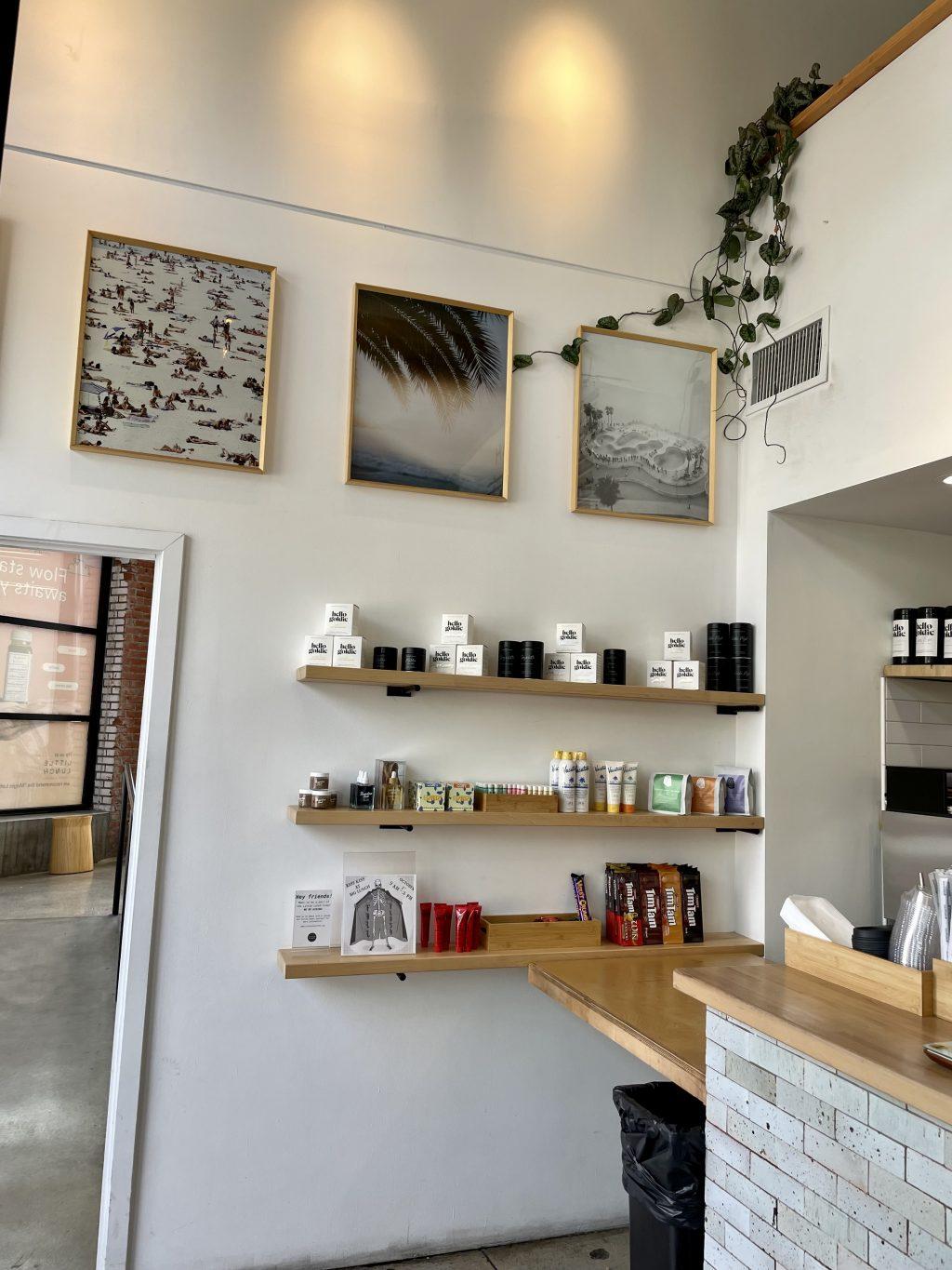 The main café lobby features beachy decor and a modern aesthetic Oct. 1. The baristas made sure that each handcrafted drink was made to perfection, topped off with intricate latte art.