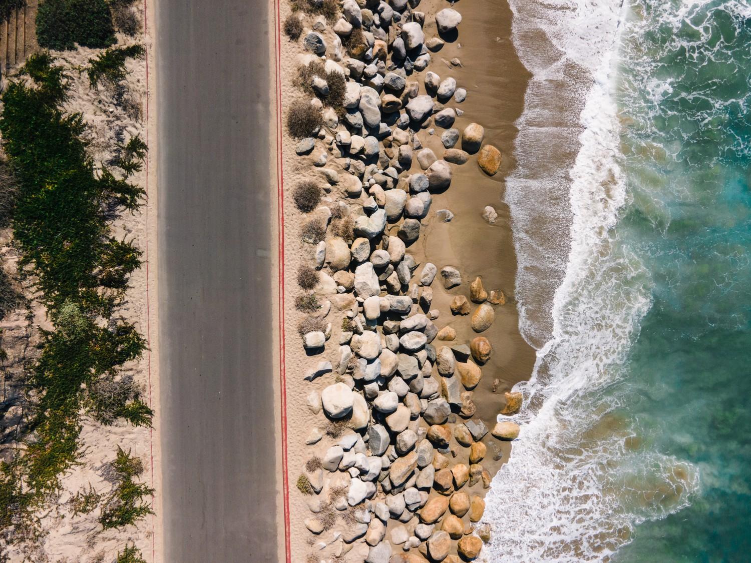 Zuma Beach Parking Lot Could Flood As 6-Foot Waves Expected In