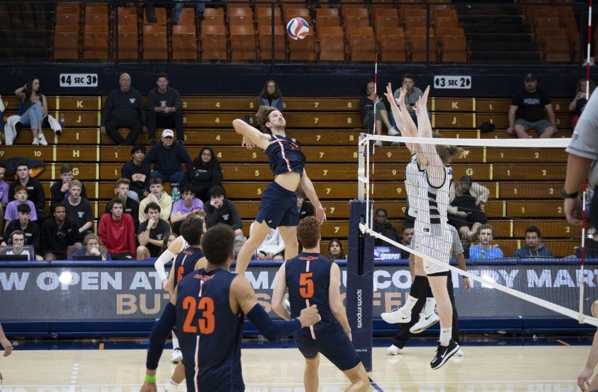 Men’s Volleyball Sweeps Daemon for Fourth Straight Victory