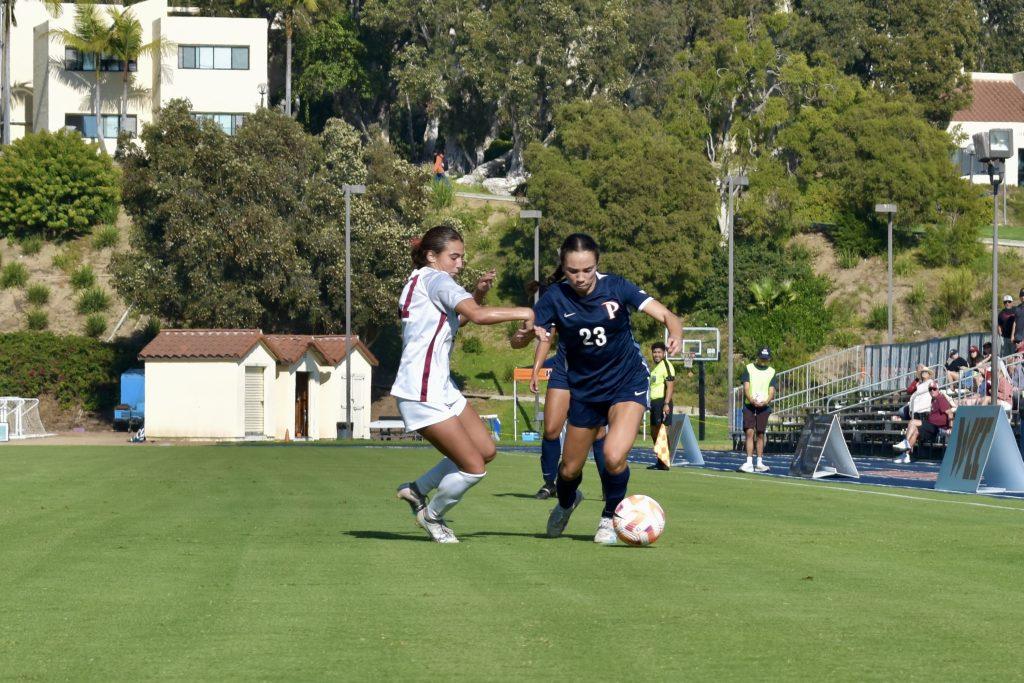 Redshirt sophomore midfielder Kyra Murphy controls possession Oct. 9 at Tari Frahm Rokus Field. Murphy has scored two goals and has one assist this season.