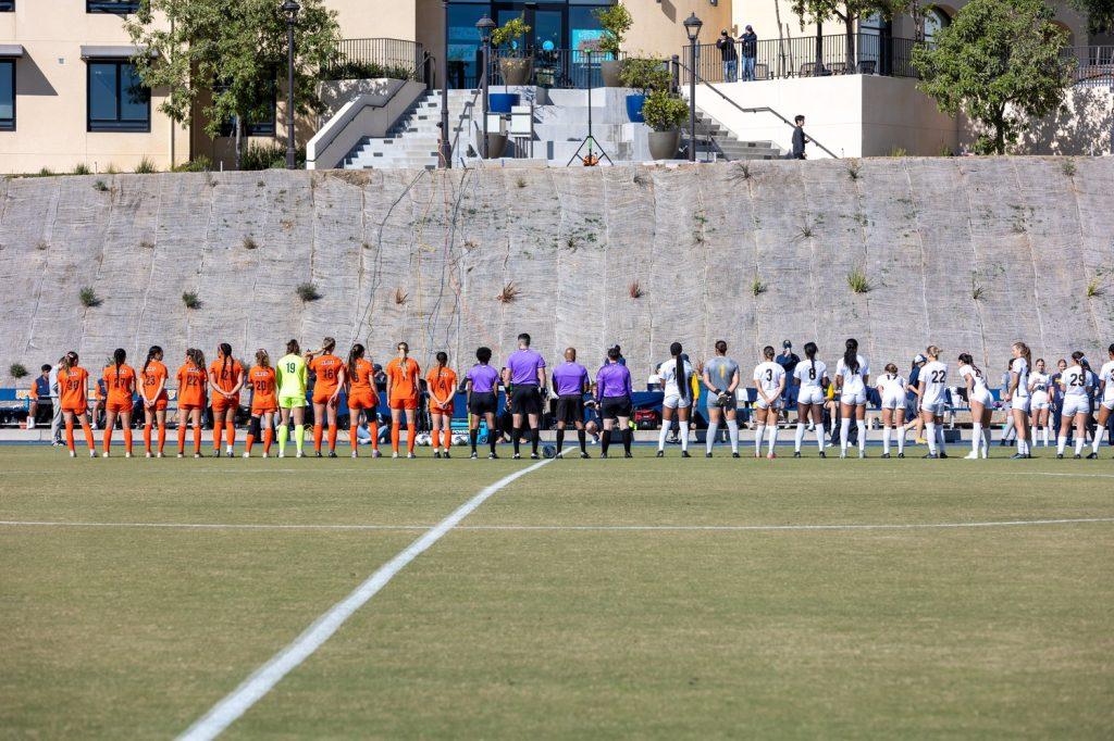 The Pepperdine Waves and University of California, Berkeley Golden Bears lined up as they await the start of the first round of the NCAA Tournament on Nov. 16 at Tari Frahm Rokus Field. The Waves came into this affair as the West Coast Conference Champions. Photos by Colton Rubsamen