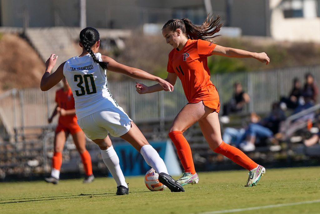 Junior midfielder/forward Tatum Wynalda controls possession of the ball against San Francisco on Nov. 9 at Tari Frahm Rokus Field. Wynalda scored the third goal for the Waves in a 3-0 win. Photo courtesy of Pepperdine Athletics