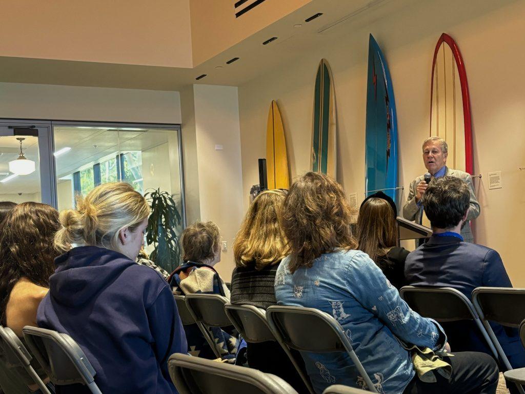 Dana Gioia, celebrated poet and literary critic, read his work and answered questions in the Surfboard Room at Payson Library on Nov. 14. Pepperdine Libraries and the Humanities Teacher Education division hosted the event. Photos by Emma Martinez