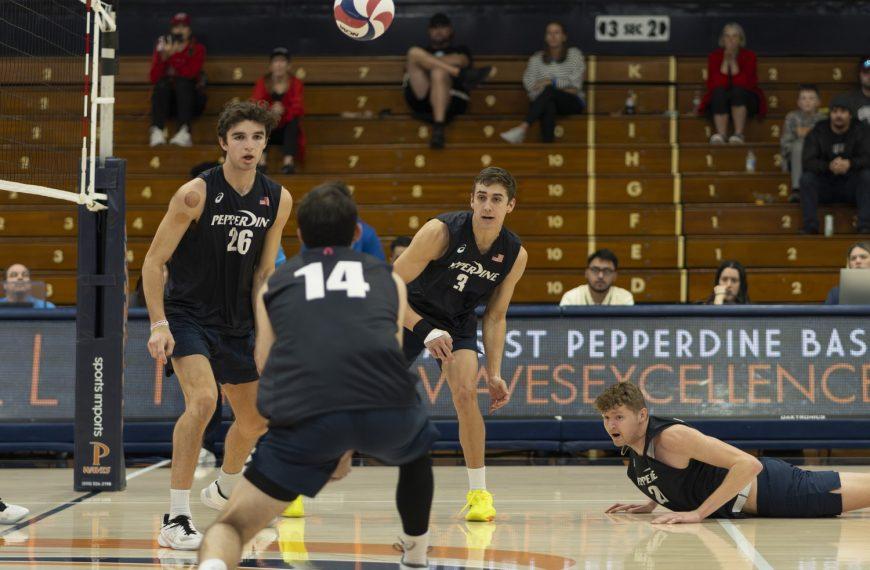 Photo Gallery: Men’s Volleyball Sweeps Dominican University New York