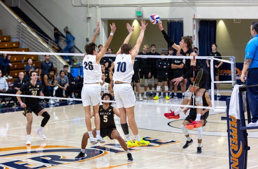 Photo Spread: Men’s Volleyball Falls Short to No. 1 Long Beach State