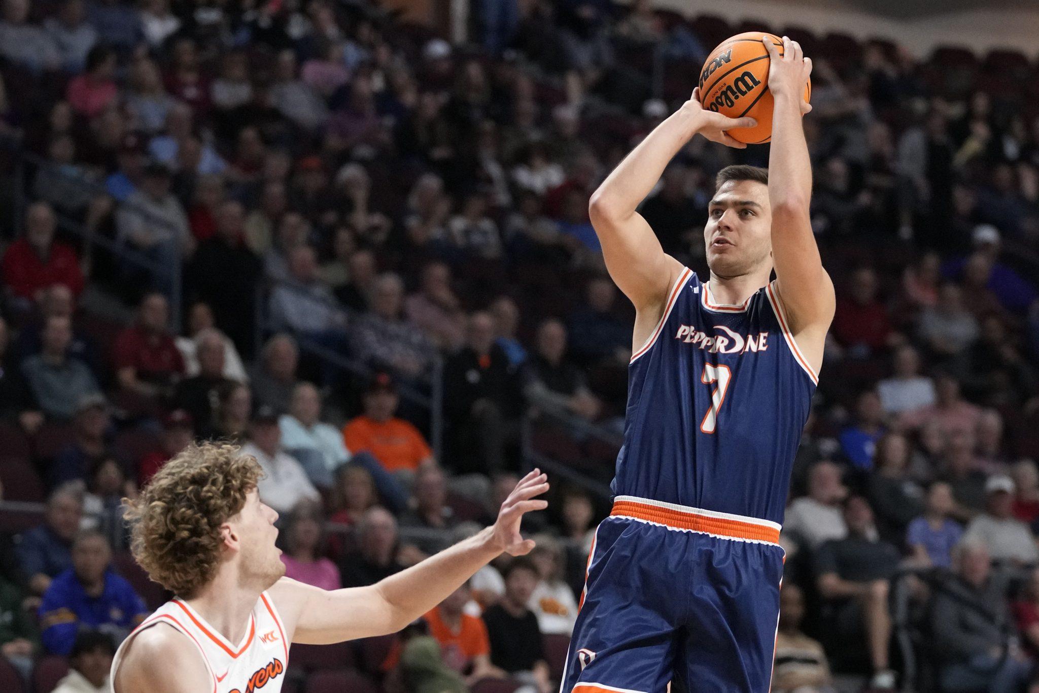 Men’s Basketball Shocks with Cinderella Run At WCC Championships