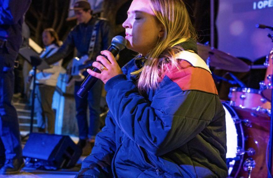 Students and Faculty Enhance Spiritual Wellbeing Through Worship