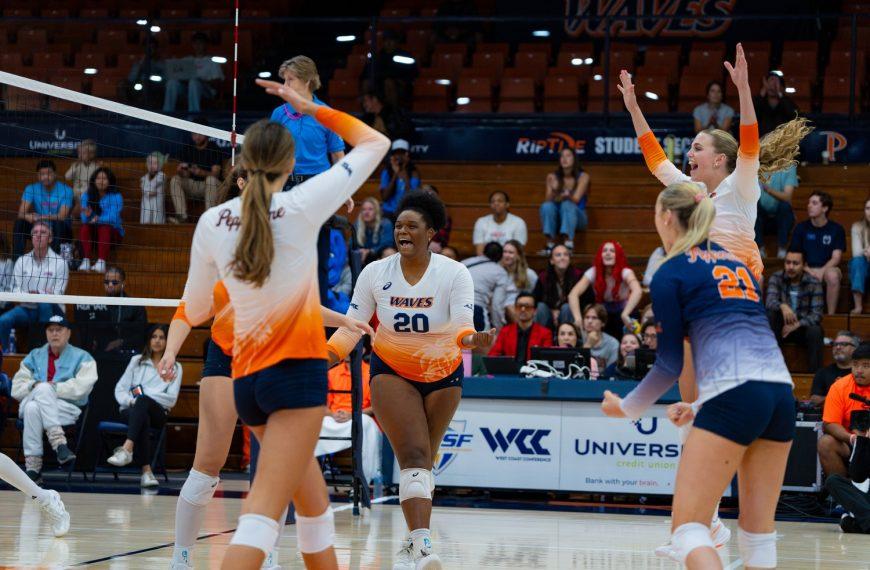 Women’s Indoor Volleyball Wins in Five Against LMU