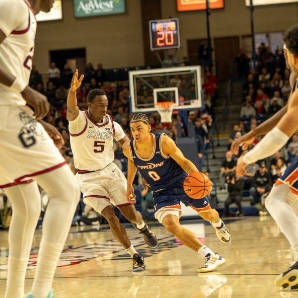 Men’s Basketball Falls at No. 8 Gonzaga 84-60