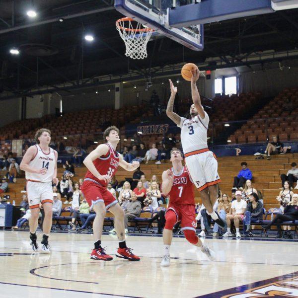 Men’s Basketball Waves the Lions Back to the Bench in 90–89 Thriller