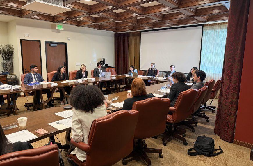 SGA Passes Resolution, Discusses New Committees