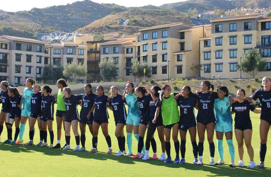 Women’s Soccer Storms Past Fresno State to Close out Road Trip
